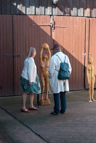 Holzskulpturen Julia Heigel - KUNST-stückchen 2015